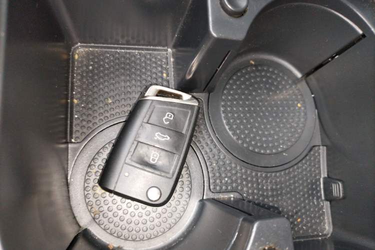 Used Volkswagen Sagitar 2023 280TSI DSG Beyond Lite Edition Vehicle Key