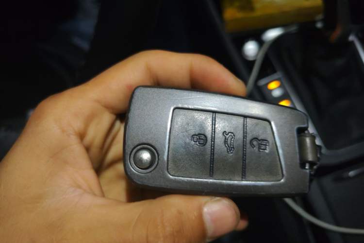 Used Volkswagen Sagitar 2023 280TSI DSG Excellence Edition Vehicle Key