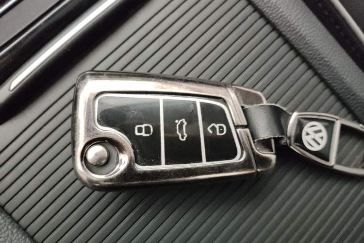 Used Volkswagen Sagitar 2023 280TSI DSG Beyond Lite Edition Vehicle Key