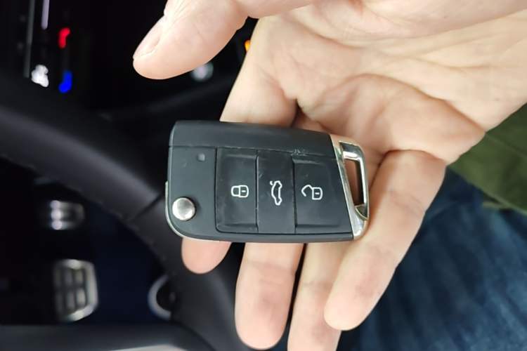 Used Volkswagen Sagitar 2023 280TSI DSG Excellence Edition Vehicle Key