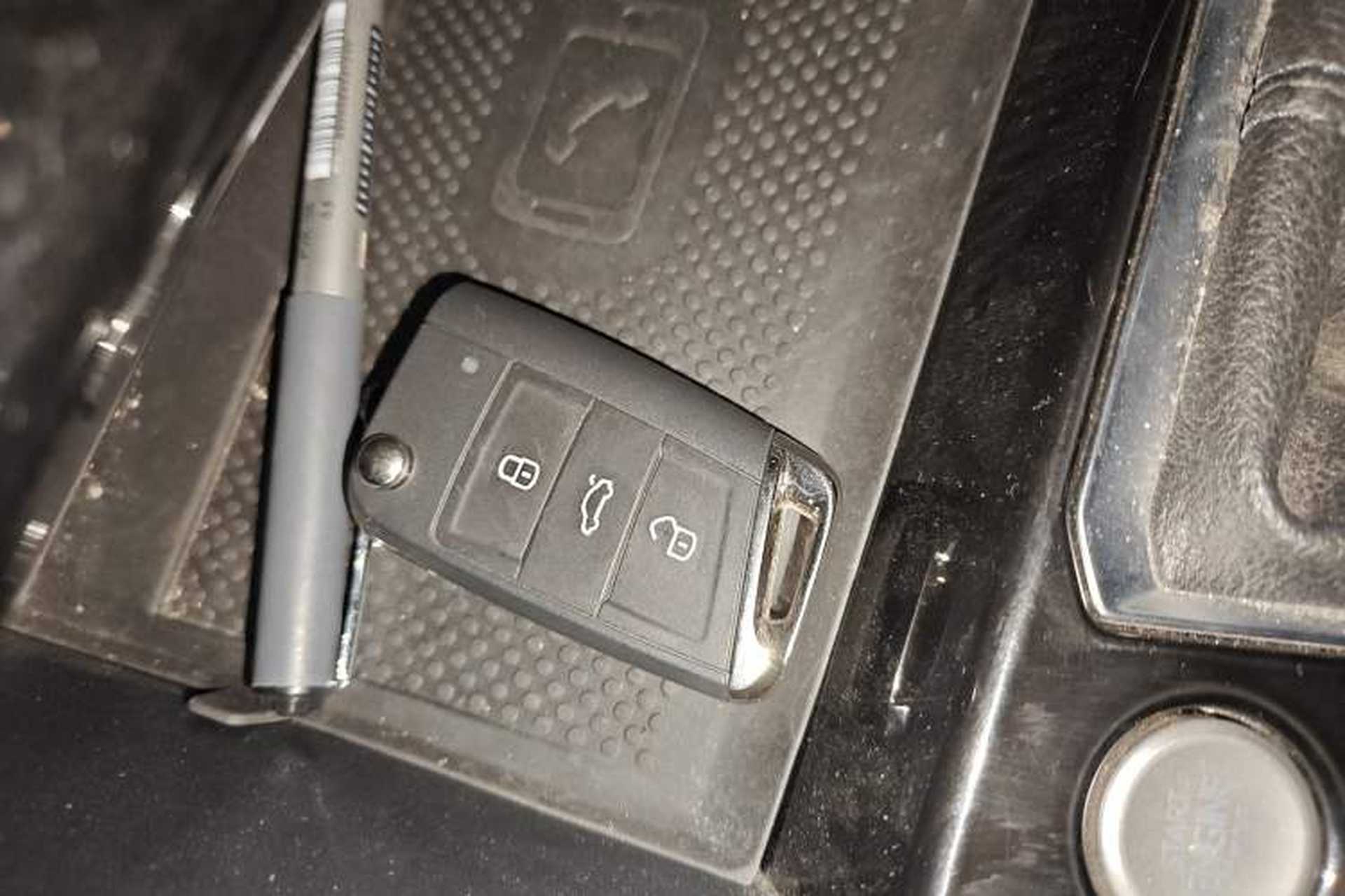Used Volkswagen Sagitar 2023 280TSI DSG Excellence Plus Edition Vehicle Key