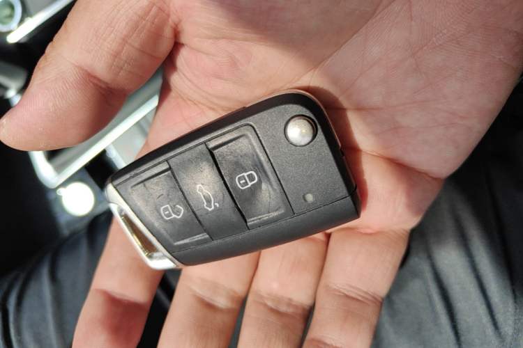 Used Volkswagen Sagitar 2023 300TSI DSG Excellence Edition Vehicle Key