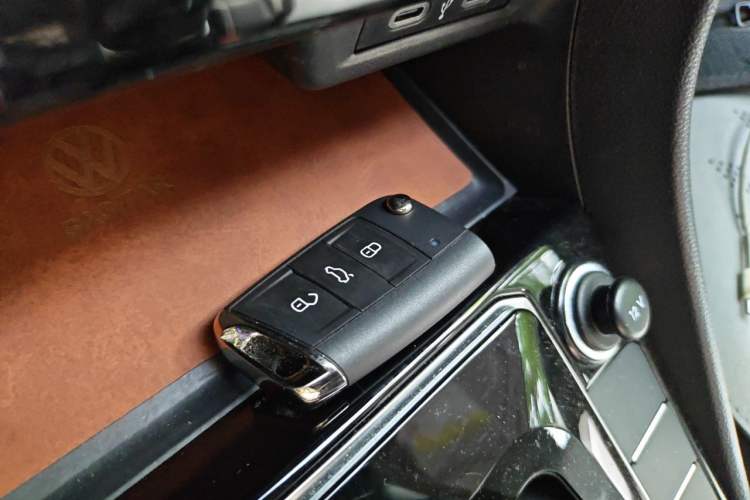 Used Volkswagen Sagitar 2023 300TSI DSG Excellence Edition Vehicle Key