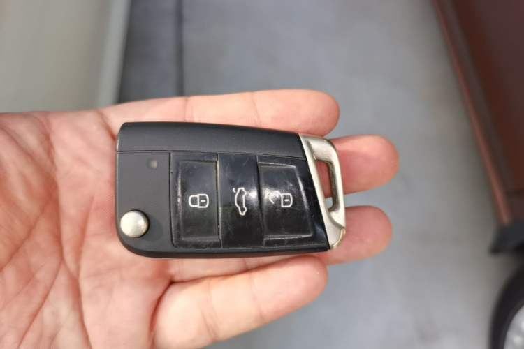 Used Volkswagen Sagitar 2023 300TSI DSG Excellence Edition Vehicle Key
