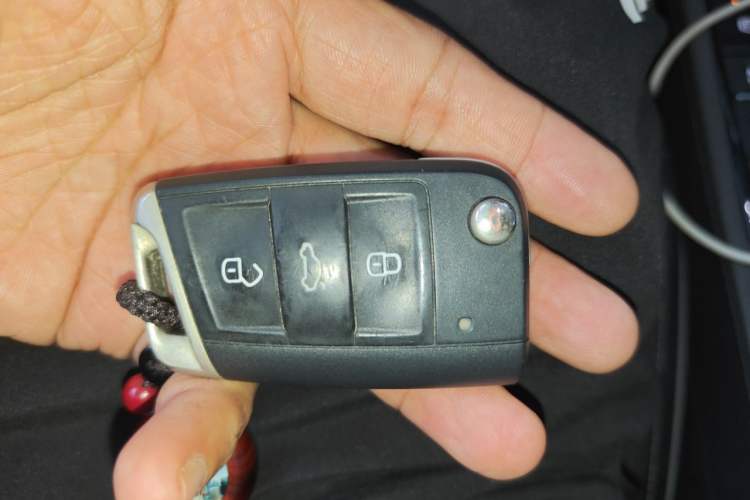 Used Volkswagen Sagitar 2023 280TSI DSG Excellence Plus Edition Vehicle Key