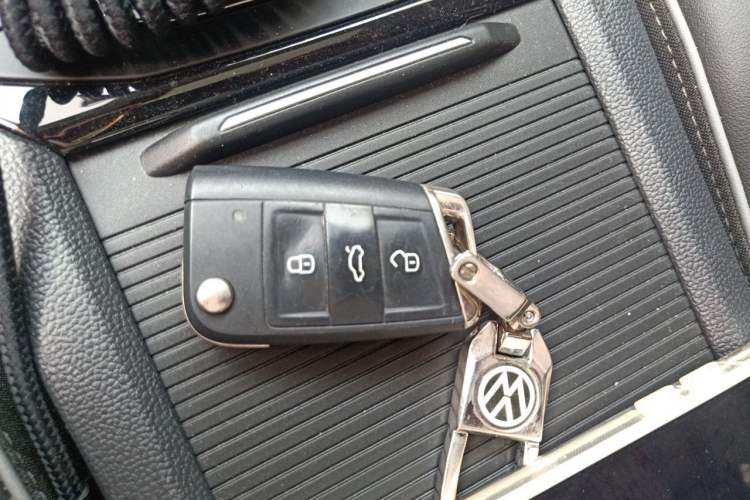 Used Volkswagen Sagitar 2023 300TSI DSG Excellence Edition Vehicle Key