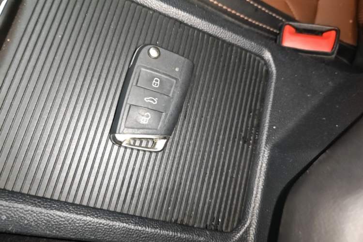 Used Volkswagen Sagitar 2023 280TSI DSG Excellence Edition Vehicle Key
