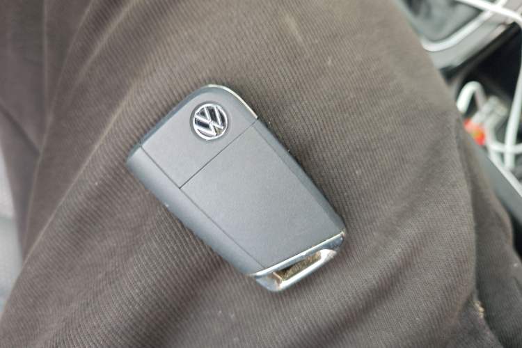 Used Volkswagen Sagitar 2023 300TSI DSG Excellence Edition Vehicle Key