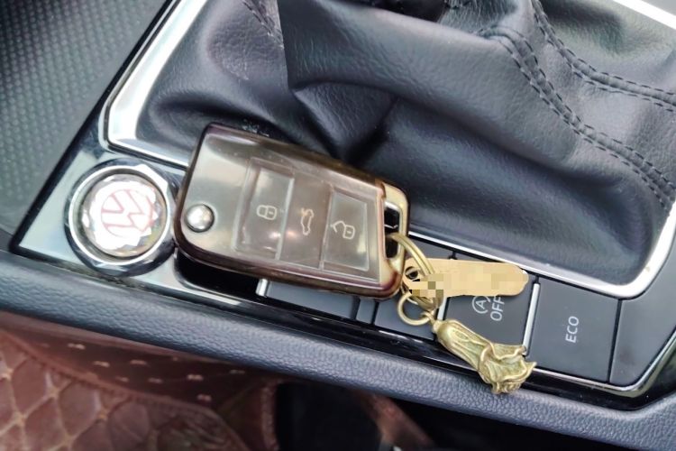 Used Volkswagen Sagitar 2023 300TSI DSG Excellence Edition Vehicle Key