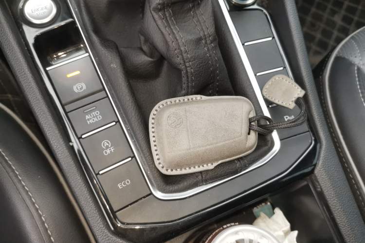 Used Volkswagen Sagitar 2023 280TSI DSG Beyond Lite Edition Vehicle Key