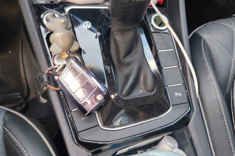 Used Volkswagen Sagitar 2023 300TSI DSG Excellence Edition Vehicle Key