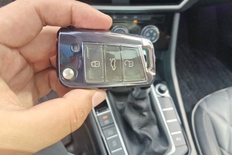 Used Volkswagen Sagitar 2023 300TSI DSG Excellence Edition Vehicle Key