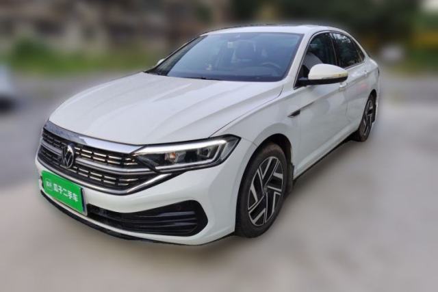 Volkswagen Sagitar 2023 300TSI DSG Excellence Edition usado