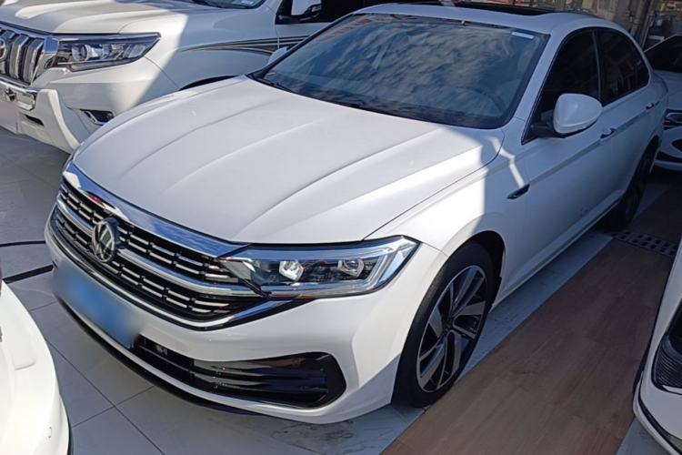 Used Volkswagen Sagitar 2023 300TSI DSG Excellence Edition Guazi used car, China used car export, Used car for sale, Used cars, Cheapest cars for sale