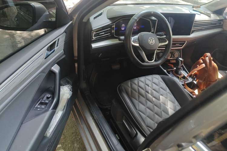 Used Volkswagen Sagitar 2023 300TSI DSG Excellence Edition Driver Seat