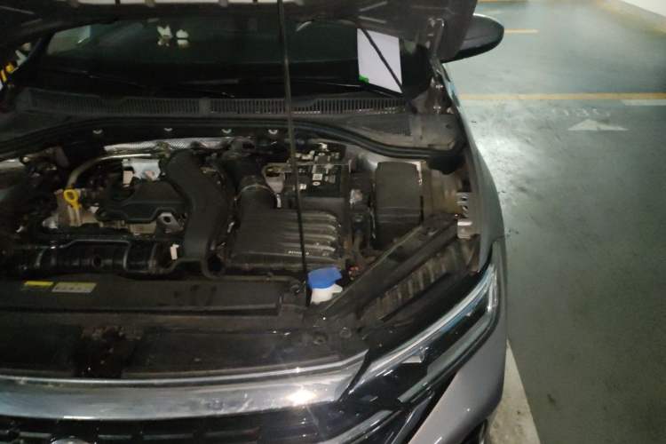 Used Volkswagen Sagitar 2023 300TSI DSG Excellence Edition Engine Bay Left