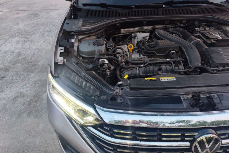 Used Volkswagen Sagitar 2023 300TSI DSG Excellence Edition Engine Bay Right