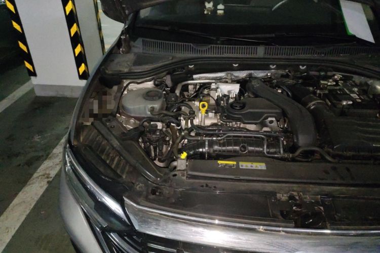 Used Volkswagen Sagitar 2023 300TSI DSG Excellence Edition Engine Bay Right