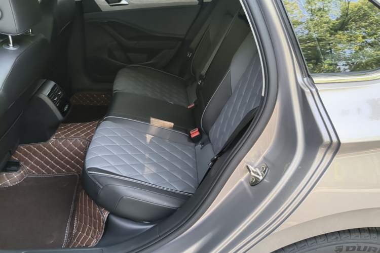 Used Volkswagen Sagitar 2023 280TSI DSG Excellence Edition Left Rear Seat