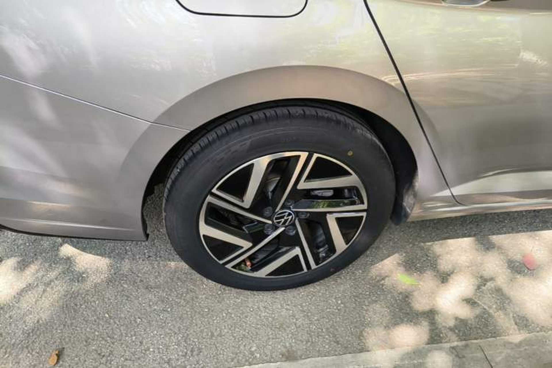 Used Volkswagen Sagitar 2023 280TSI DSG Excellence Edition Right Rear Wheel Hub