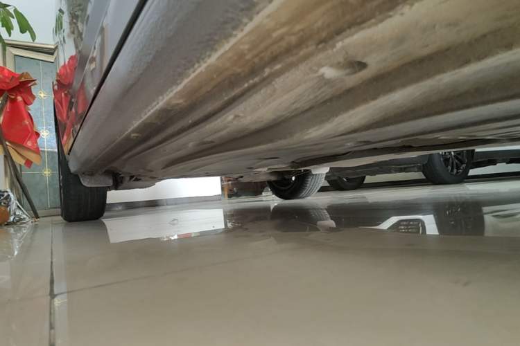 Used Volkswagen Sagitar 2023 300TSI DSG Excellence Edition Right Side Sill