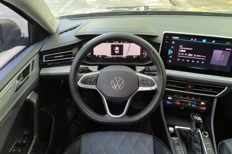 Used Volkswagen Sagitar 2023 280TSI DSG Excellence Edition Steering Wheel