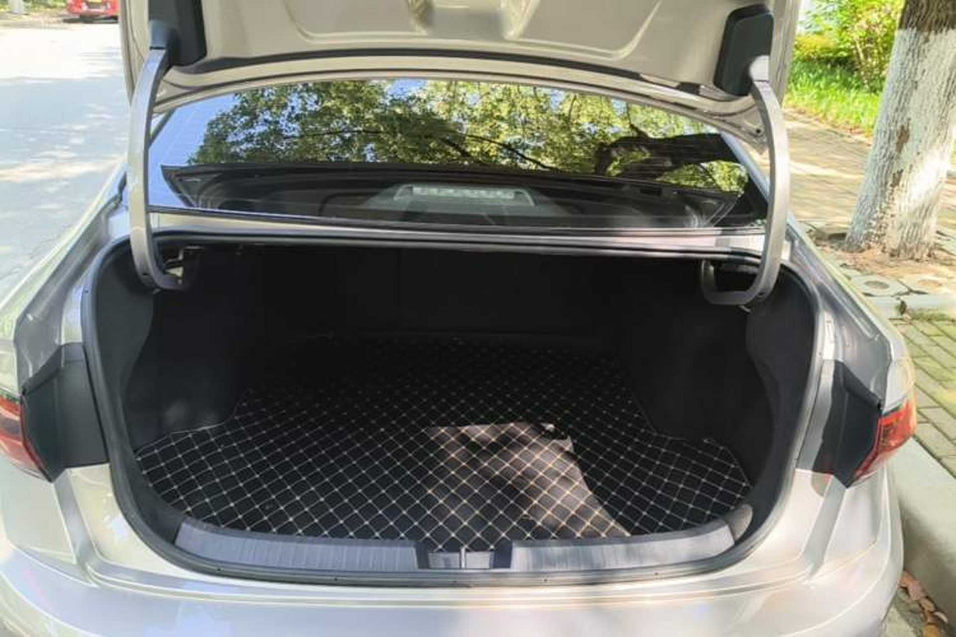 Used Volkswagen Sagitar 2023 280TSI DSG Excellence Edition Trunk