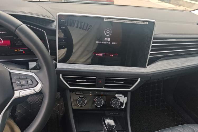 Used Volkswagen Sagitar 2024 300TSI DSG Excellence Edition Audio And AC Panel