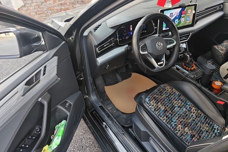 Used Volkswagen Sagitar 2024 300TSI DSG Excellence Edition Driver Seat