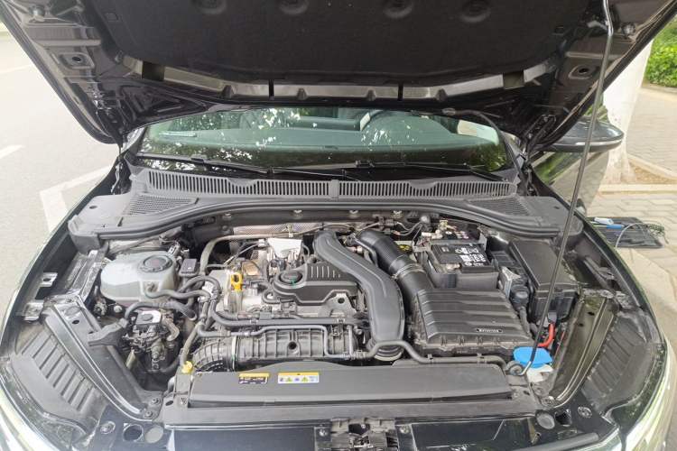 Used Volkswagen Sagitar 2024 300TSI DSG Excellence Edition Engine Bay