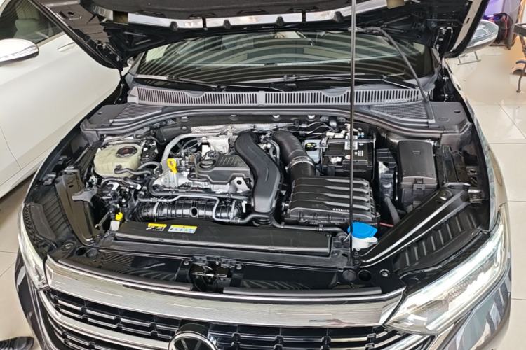 Used Volkswagen Sagitar 2024 300TSI DSG Excellence Edition Engine Bay
