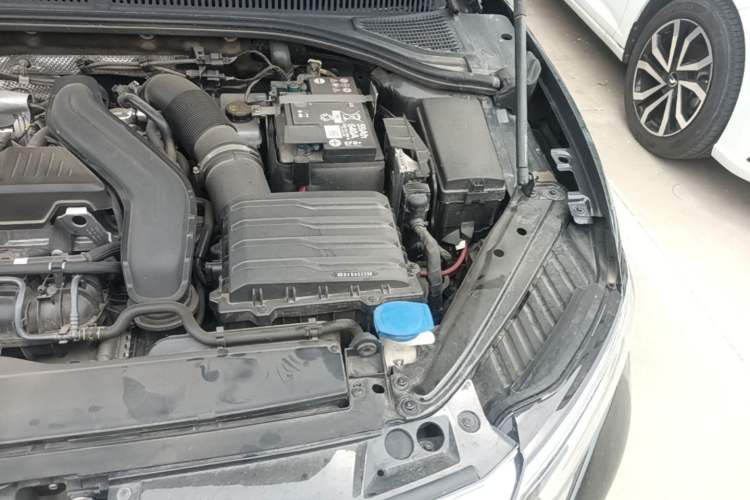 Used Volkswagen Sagitar 2024 300TSI DSG Excellence Edition Engine Bay Left