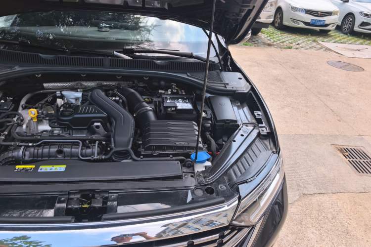 Used Volkswagen Sagitar 2024 300TSI DSG Excellence Edition Engine Bay Left