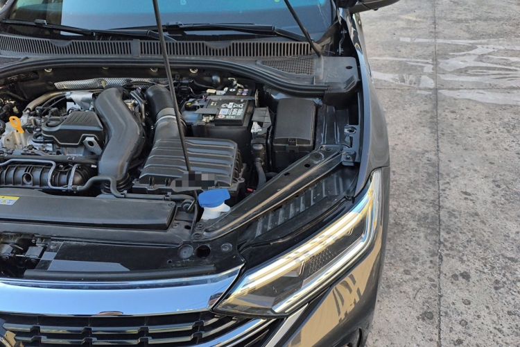 Used Volkswagen Sagitar 2024 300TSI DSG Excellence Edition Engine Bay Left