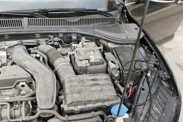 Used Volkswagen Sagitar 2024 300TSI DSG Excellence Edition Engine Bay Left