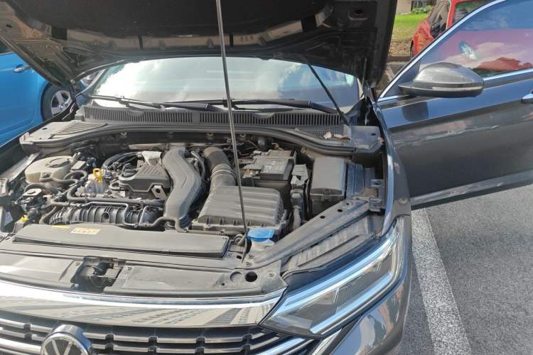 Used Volkswagen Sagitar 2024 300TSI DSG Excellence Edition Engine Bay Left