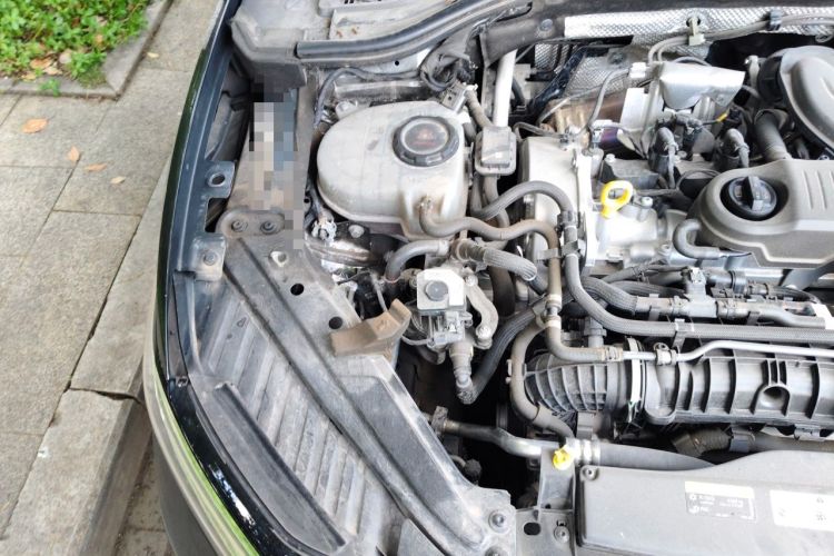 Used Volkswagen Sagitar 2024 300TSI DSG Excellence Edition Engine Bay Right