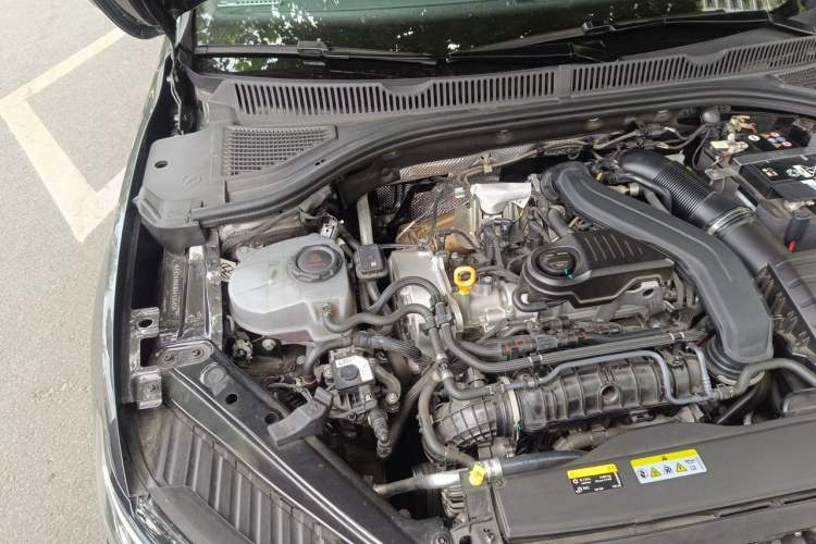 Used Volkswagen Sagitar 2024 300TSI DSG Excellence Edition Engine Bay Right