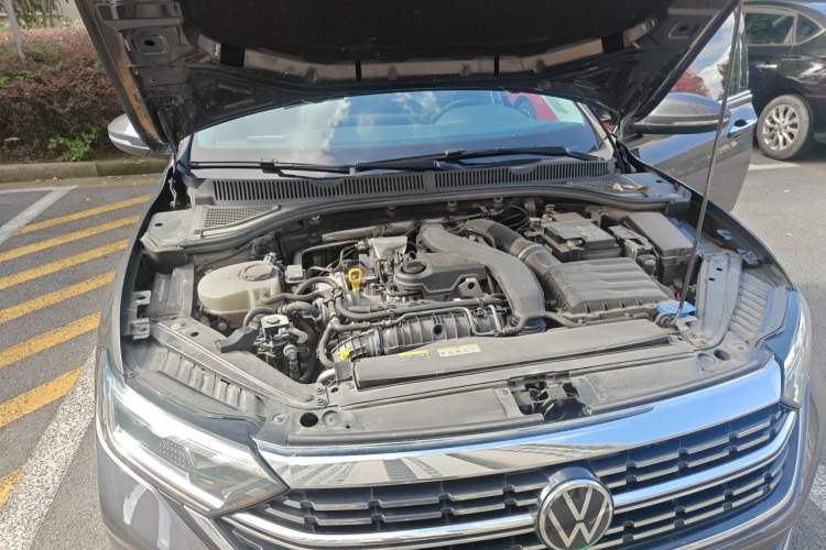 Used Volkswagen Sagitar 2024 300TSI DSG Excellence Edition Engine Bay Right