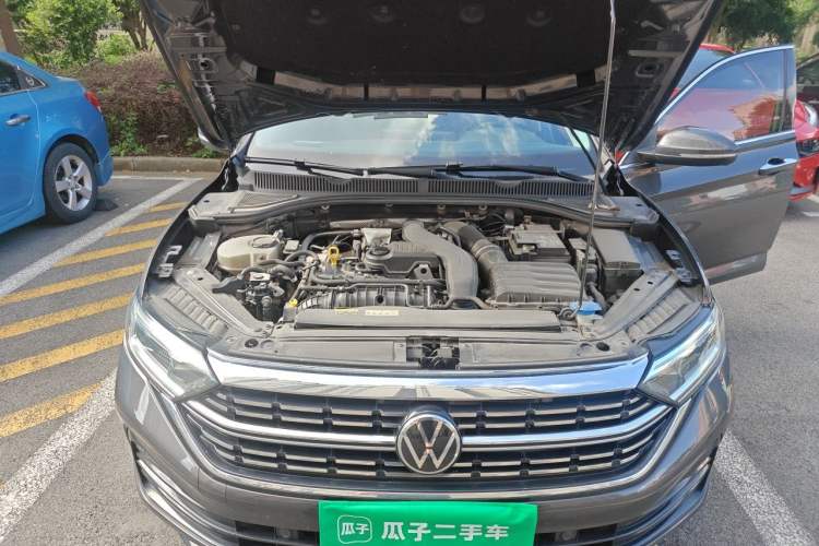 Used Volkswagen Sagitar 2024 300TSI DSG Excellence Edition Engine Bay