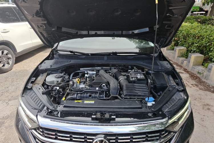 Used Volkswagen Sagitar 2024 300TSI DSG Excellence Edition Engine Bay