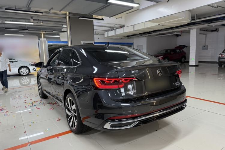 Used Volkswagen Sagitar 2024 300TSI DSG Excellence Edition Exterior 3