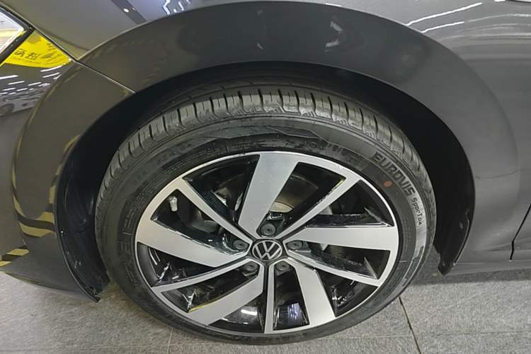 Used Volkswagen Sagitar 2024 300TSI DSG Excellence Edition Exterior 4
