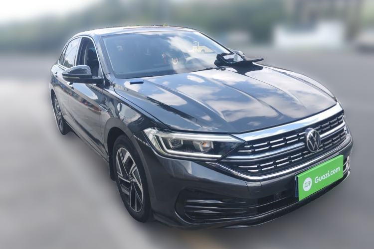 Used Volkswagen Sagitar 2024 300TSI DSG Excellence Edition Front Right 45 Deg