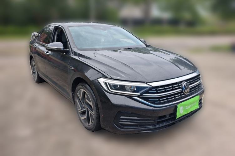 Used Volkswagen Sagitar 2024 300TSI DSG Excellence Edition Front Right 45 Deg