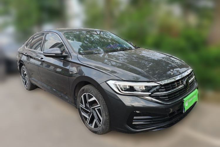 Used Volkswagen Sagitar 2024 300TSI DSG Excellence Edition Front Right 45 Deg