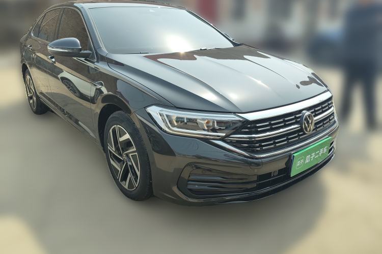 Used Volkswagen Sagitar 2024 300TSI DSG Excellence Edition Front Right 45 Deg