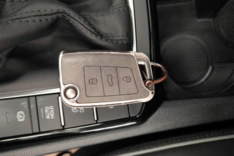 Used Volkswagen Sagitar 2024 300TSI DSG Excellence Edition Interior 1