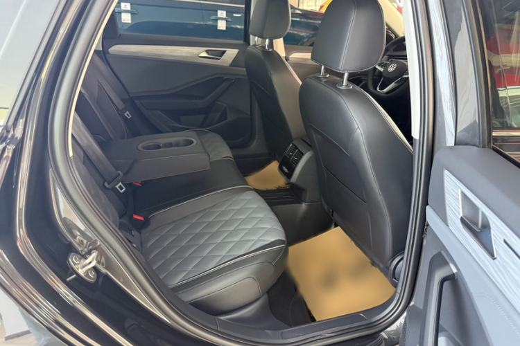 Used Volkswagen Sagitar 2024 300TSI DSG Excellence Edition Interior 12
