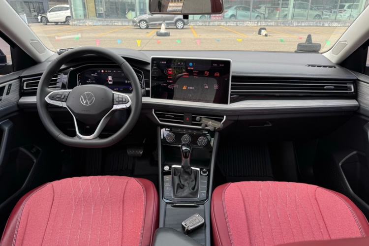 Used Volkswagen Sagitar 2024 300TSI DSG Excellence Edition Interior 3
